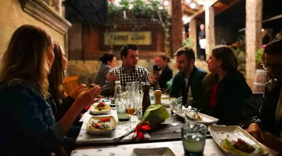 turystyka kulinarna, podróżowanie i jedzenie, ciekawe wycieczki